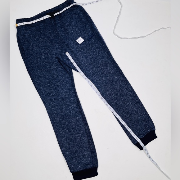 NEW! NIKE BETTER WORLD SWEAT SUIT Hooded Zipper front Pockets Style 724402 - Picture 4 of 7